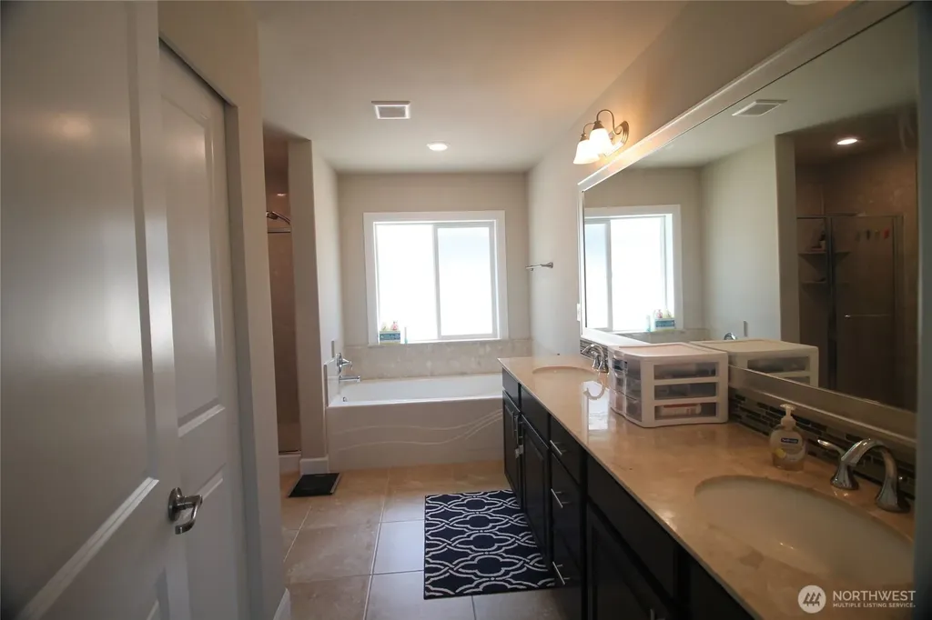 17309 40th Avenue SE Bothell WA 98012