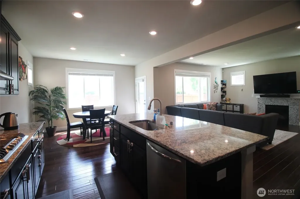 17309 40th Avenue SE Bothell WA 98012