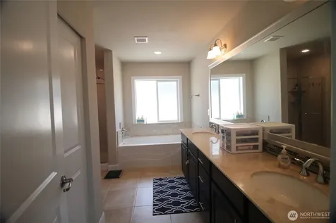 17309 40th Avenue SE Bothell WA 98012