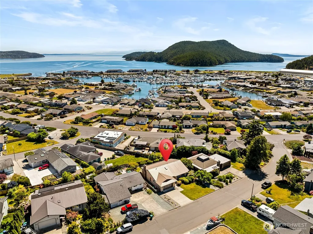 5305 Sterling Drive Anacortes WA 98221