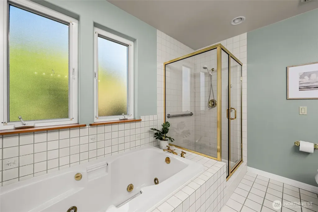 5305 Sterling Drive Anacortes WA 98221