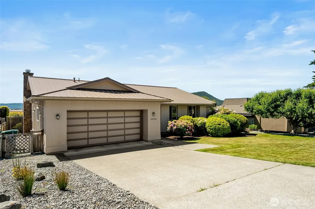 5305 Sterling Drive Anacortes WA 98221
