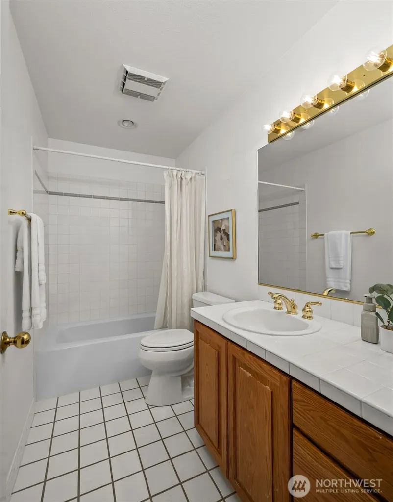 5305 Sterling Drive Anacortes WA 98221