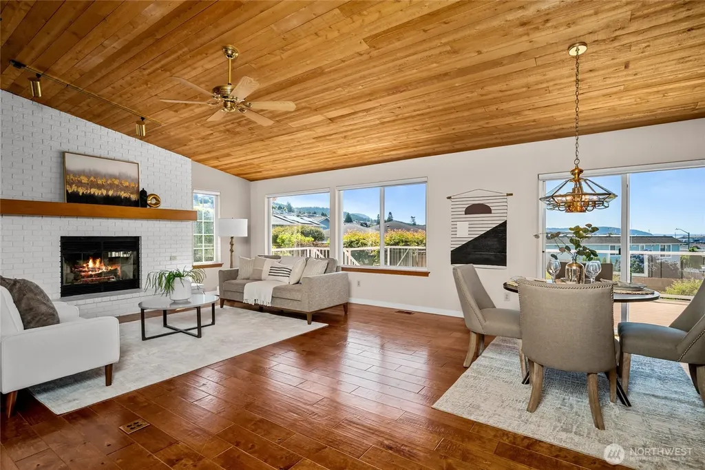 5305 Sterling Drive Anacortes WA 98221