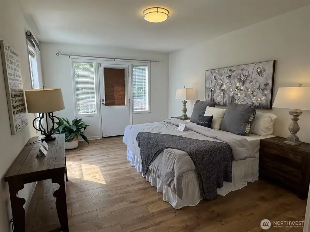4329 NE 56th Street Seattle WA 98105