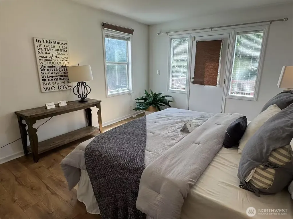 4329 NE 56th Street Seattle WA 98105