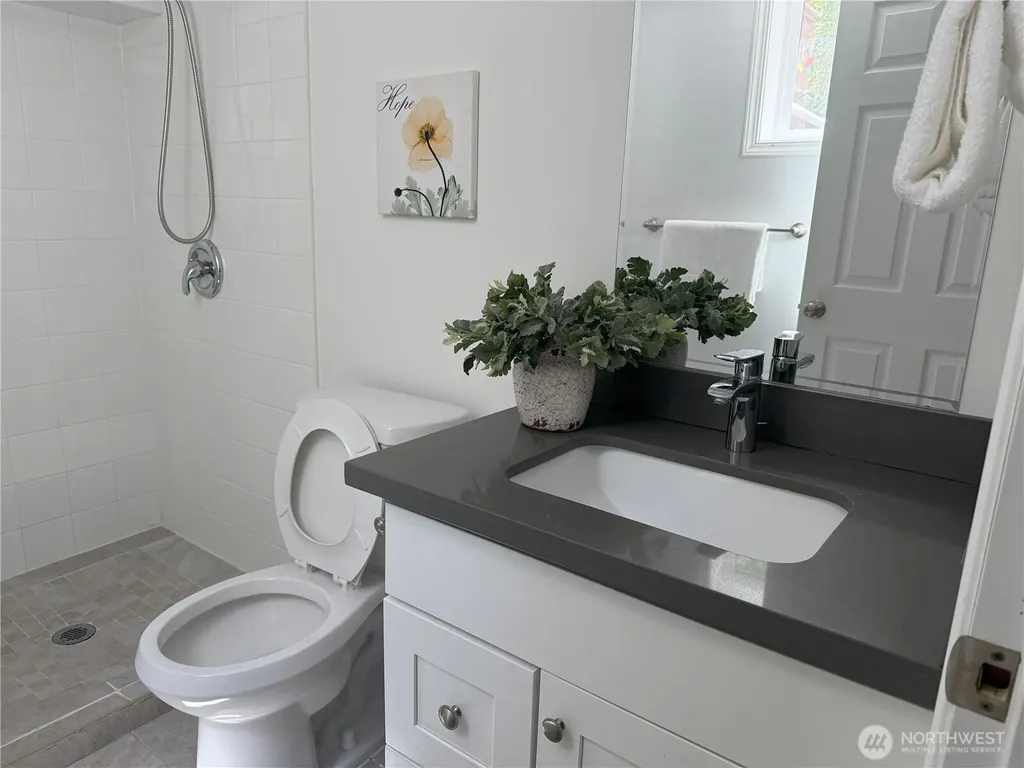 4329 NE 56th Street Seattle WA 98105