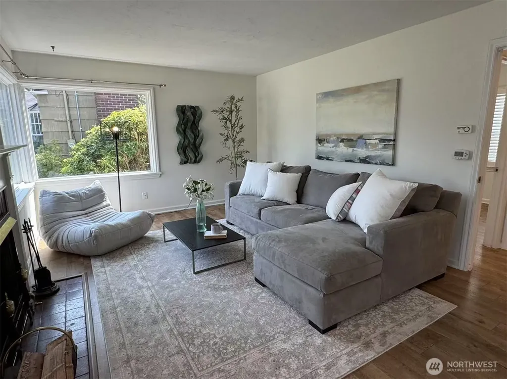 4329 NE 56th Street Seattle WA 98105