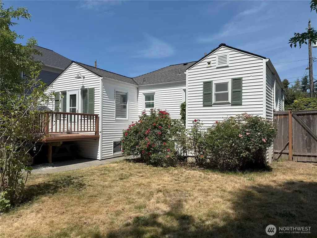 4329 NE 56th Street Seattle WA 98105