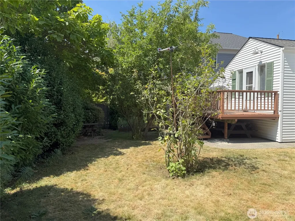 4329 NE 56th Street Seattle WA 98105