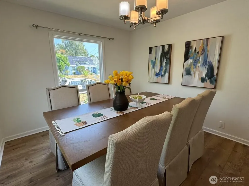 4329 NE 56th Street Seattle WA 98105