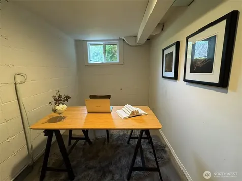 4329 NE 56th Street Seattle WA 98105