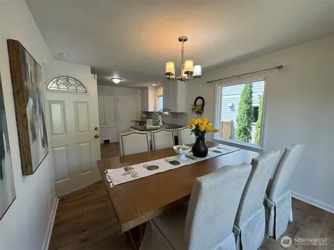 4329 NE 56th Street Seattle WA 98105