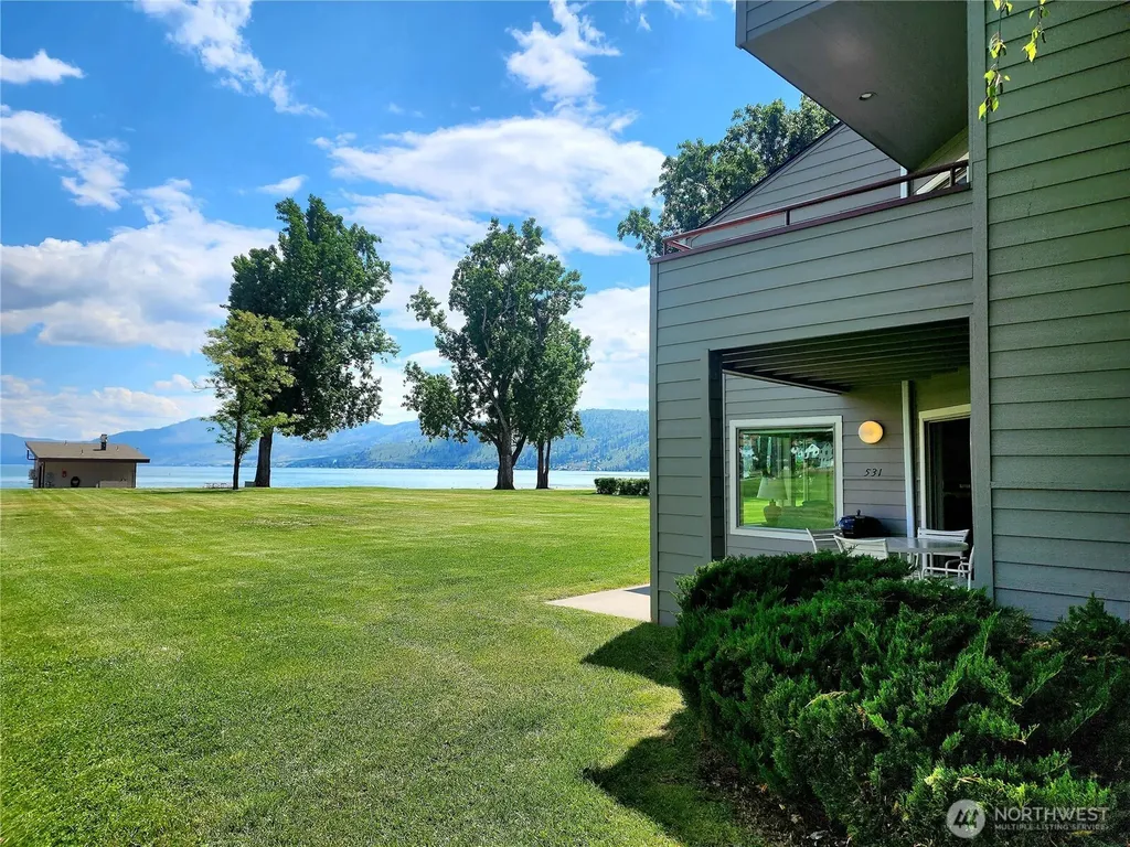 1 Beach 531-f Manson WA 98831