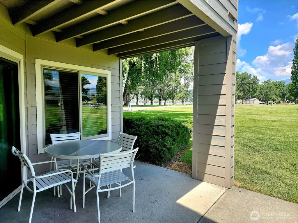 1 Beach 531-f Manson WA 98831