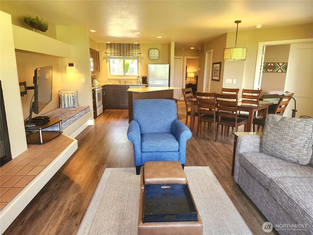 1 Beach 531-f Manson WA 98831