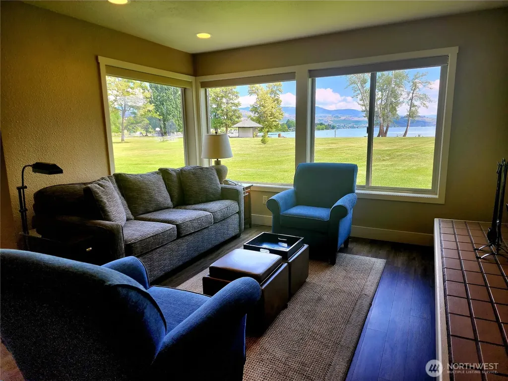 1 Beach 531-f Manson WA 98831