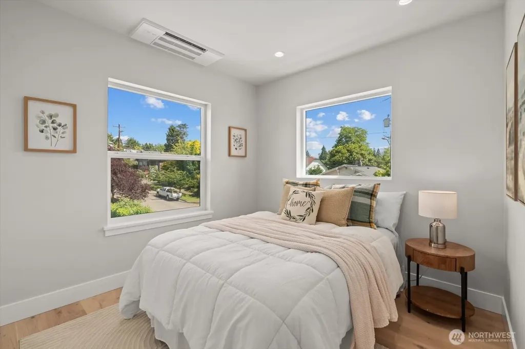 4816 SW Findlay Street Seattle WA 98136