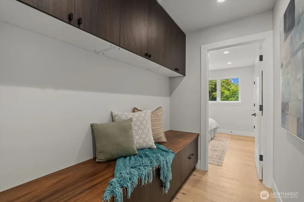 4816 SW Findlay Street Seattle WA 98136