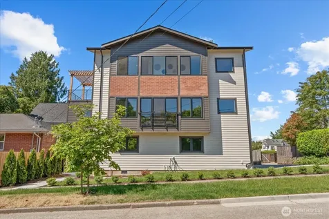 4816 SW Findlay Street Seattle WA 98136