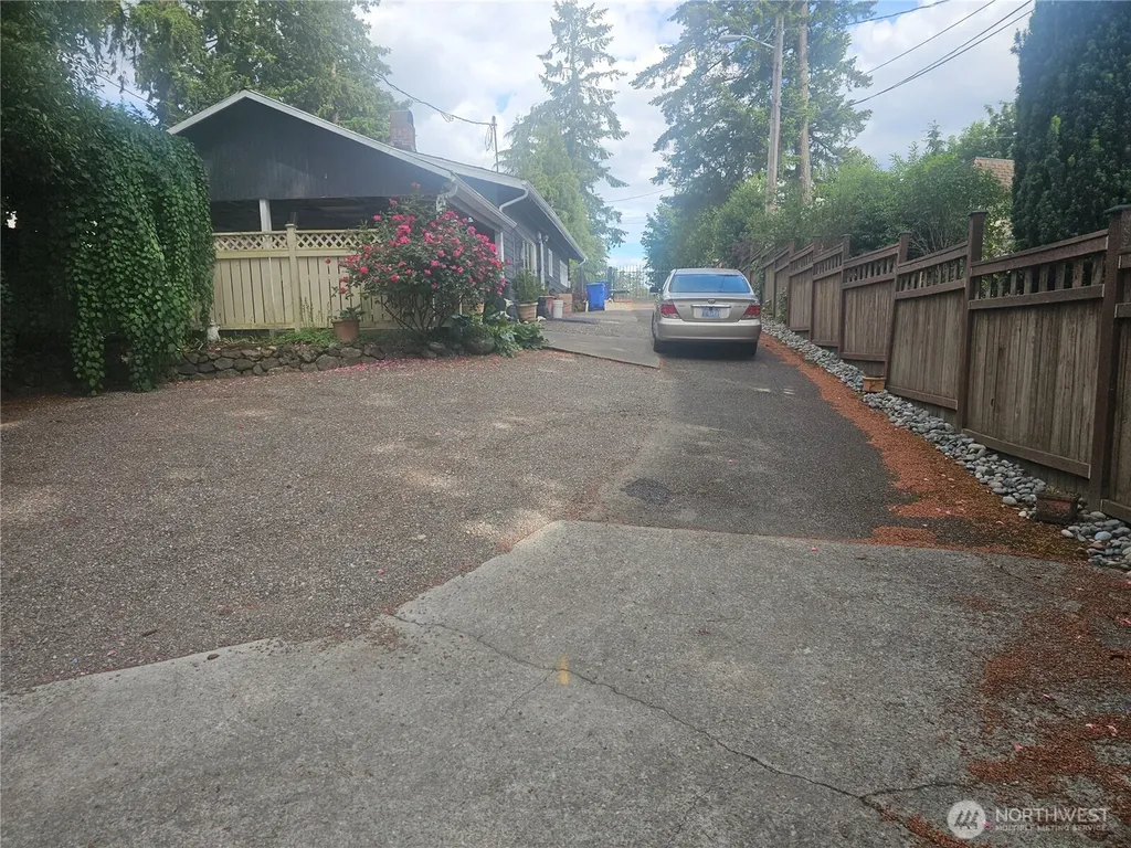 15402 Rose Road SW Lakewood WA 98498