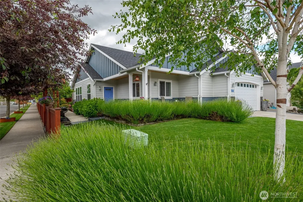 4039 Autumn Way Mount Vernon WA 98273