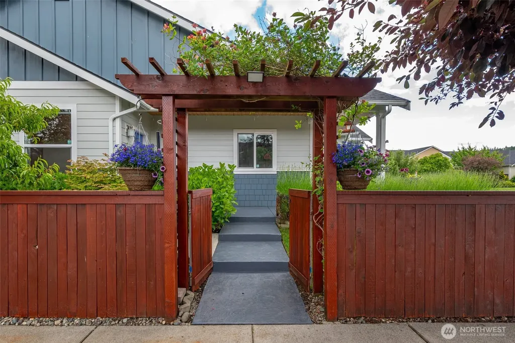 4039 Autumn Way Mount Vernon WA 98273
