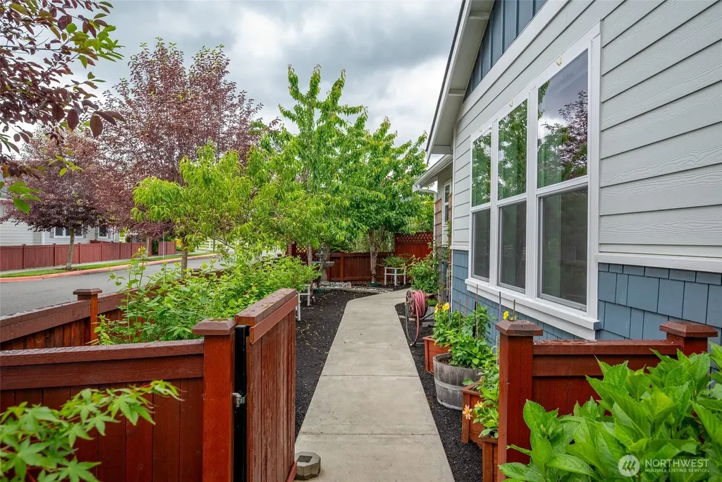 4039 Autumn Way Mount Vernon WA 98273