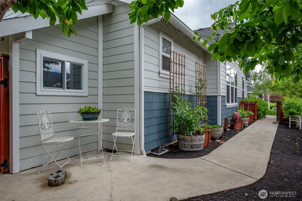 4039 Autumn Way Mount Vernon WA 98273
