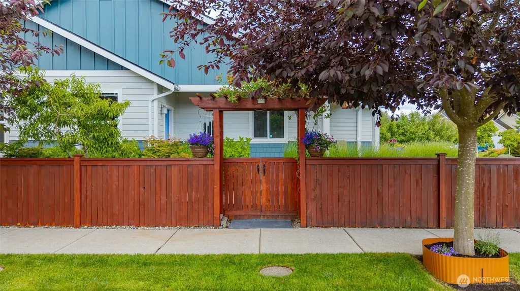 4039 Autumn Way Mount Vernon WA 98273