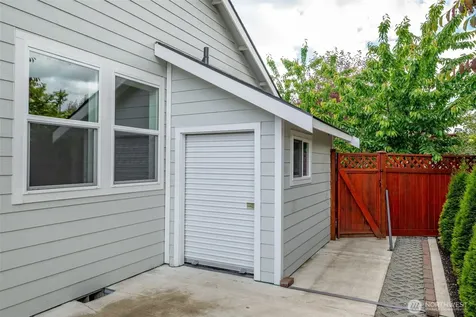 4039 Autumn Way Mount Vernon WA 98273