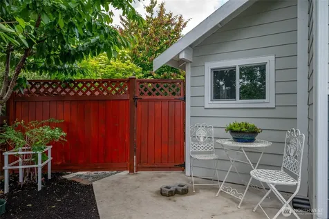 4039 Autumn Way Mount Vernon WA 98273