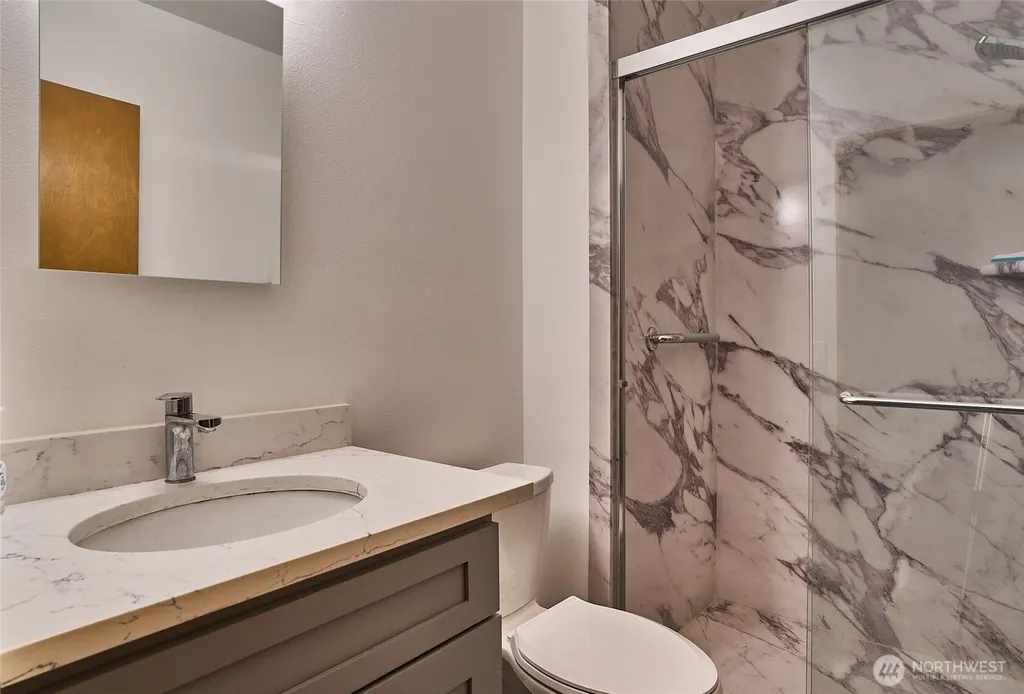 1404 S 290th Place Federal Way WA 98003