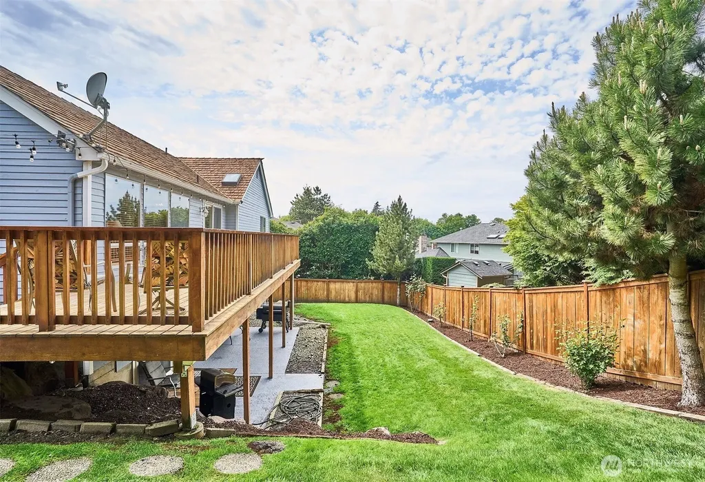 1404 S 290th Place Federal Way WA 98003