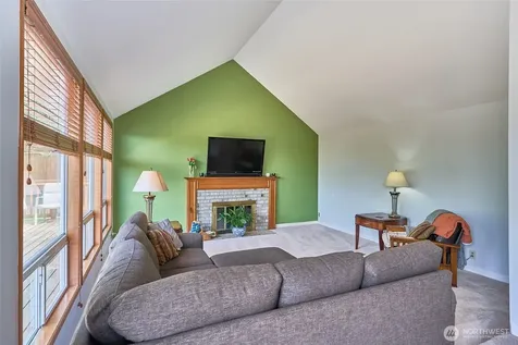 1404 S 290th Place Federal Way WA 98003