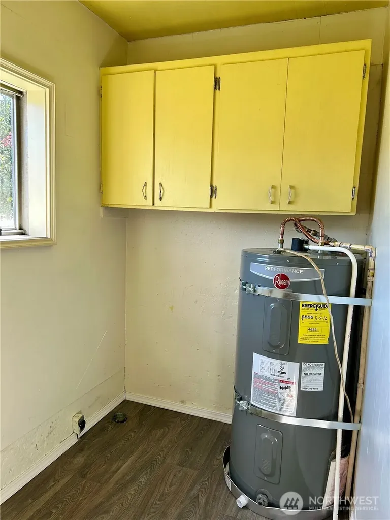 2428 Pacific Avenue Hoquiam WA 98550