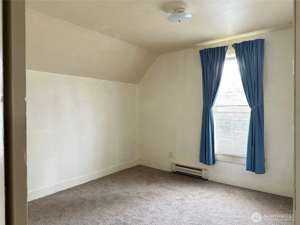 2428 Pacific Avenue Hoquiam WA 98550