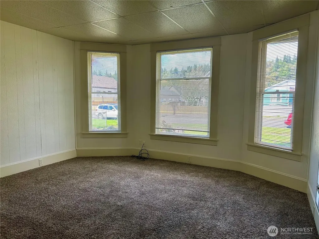 2428 Pacific Avenue Hoquiam WA 98550