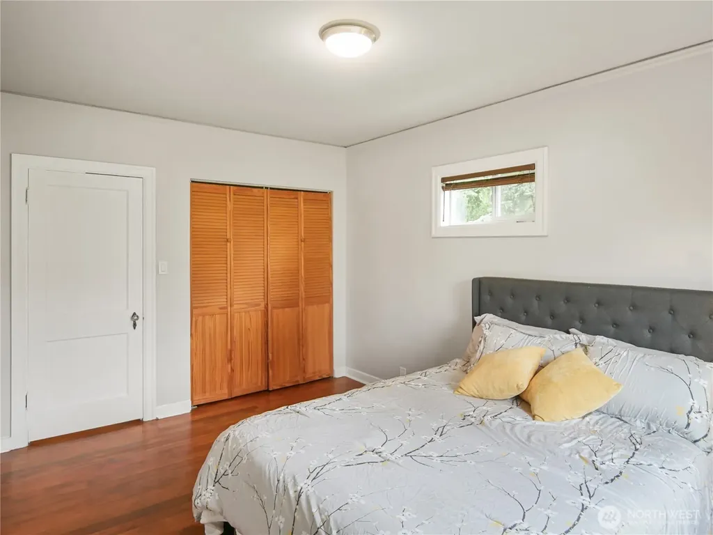 205 NW 101st Street Seattle WA 98177