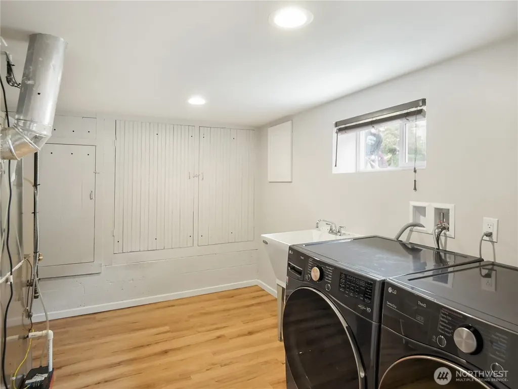 205 NW 101st Street Seattle WA 98177