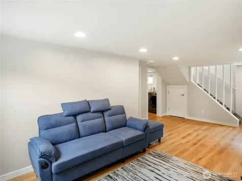 205 NW 101st Street Seattle WA 98177