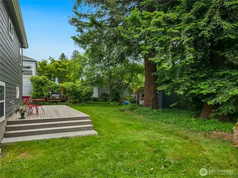 205 NW 101st Street Seattle WA 98177