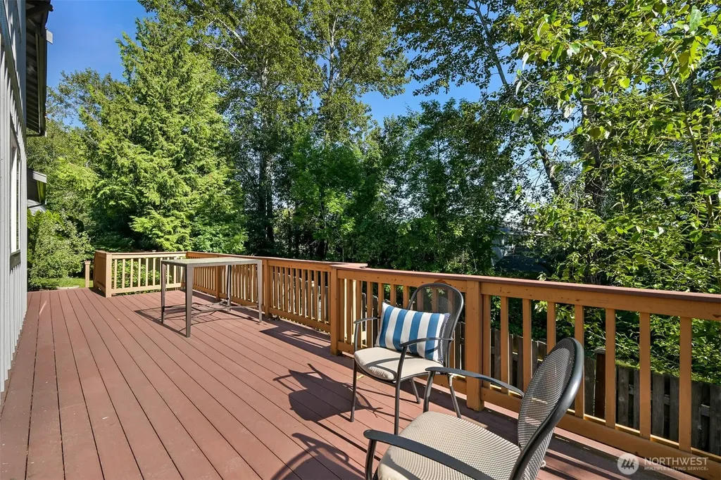 1608 Valhalla Street Bellingham WA 98226