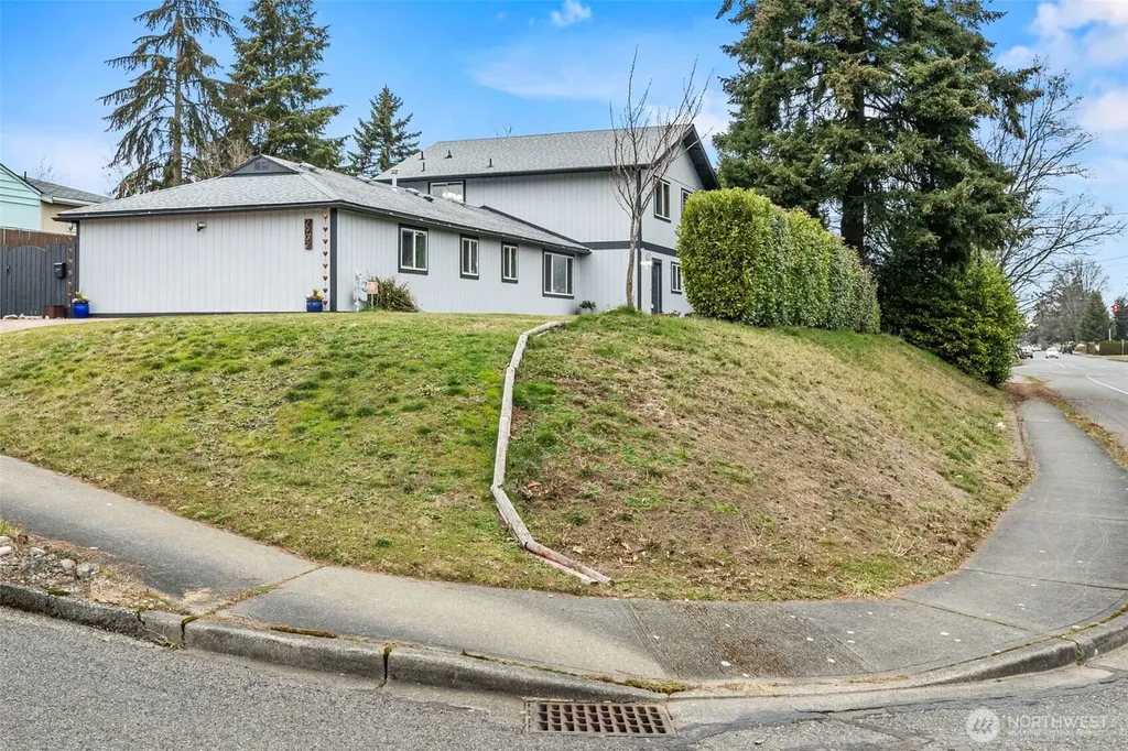 2902 N Orchard Tacoma WA 98407