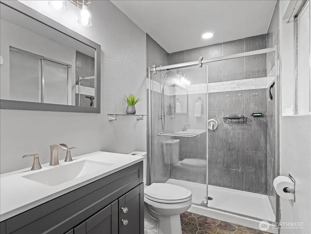 15600 NE 18th Street Vancouver WA 98684