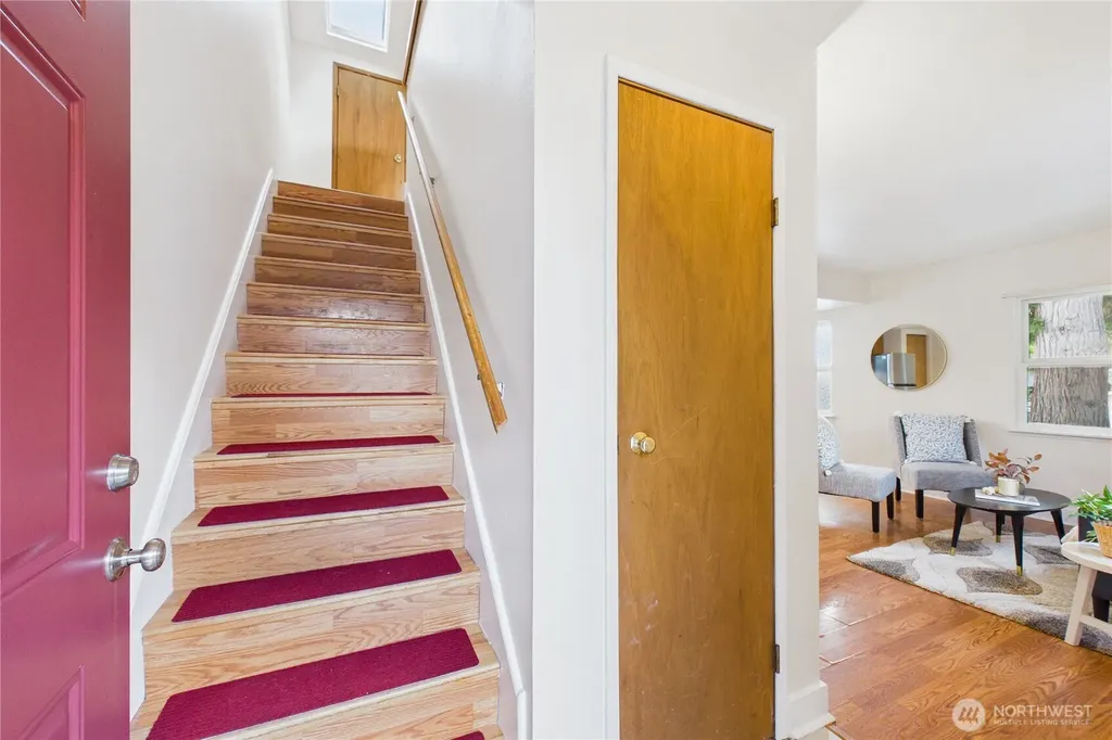 1728 5th Street Bremerton WA 98337