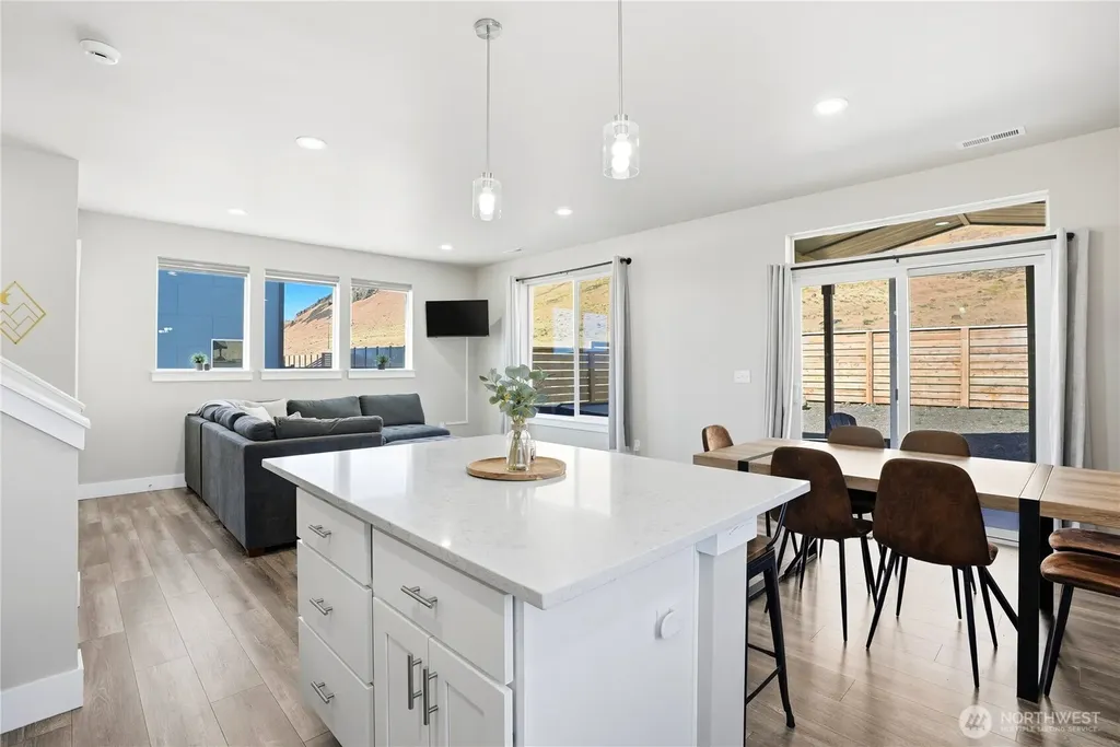 171 Bridgeview Drive Vantage WA 98950