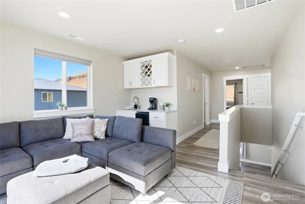 171 Bridgeview Drive Vantage WA 98950