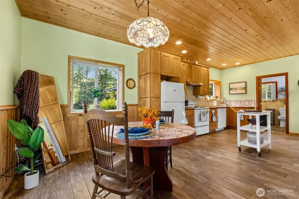 22312 Sandridge Road Ocean Park WA 98664