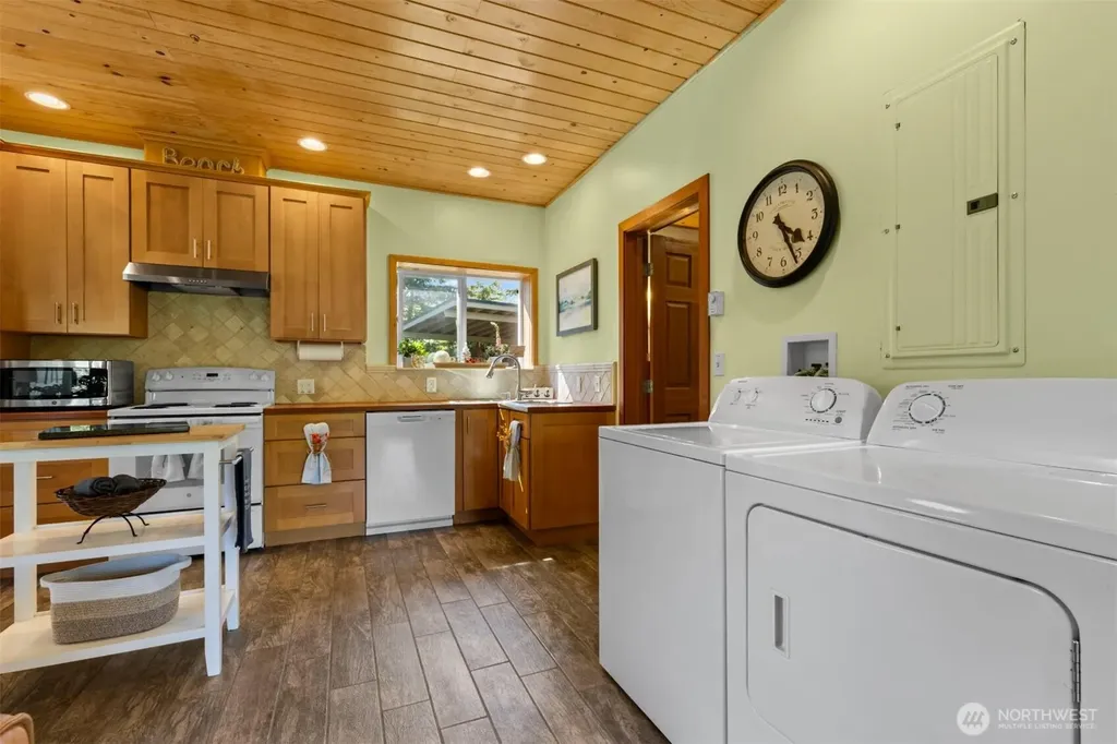 22312 Sandridge Road Ocean Park WA 98664